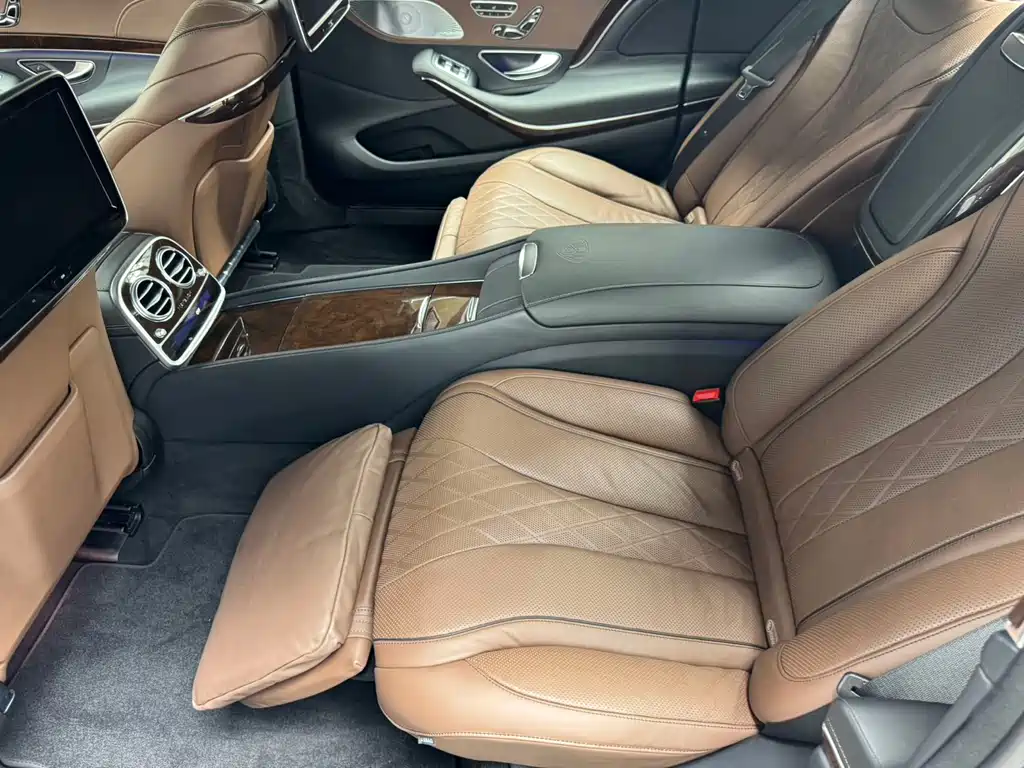Mercedes-Benz S-Class — миниатюра 6