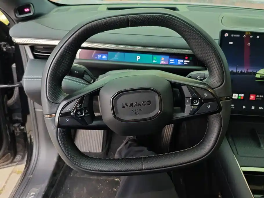 Lynk & Co 10 — миниатюра 15