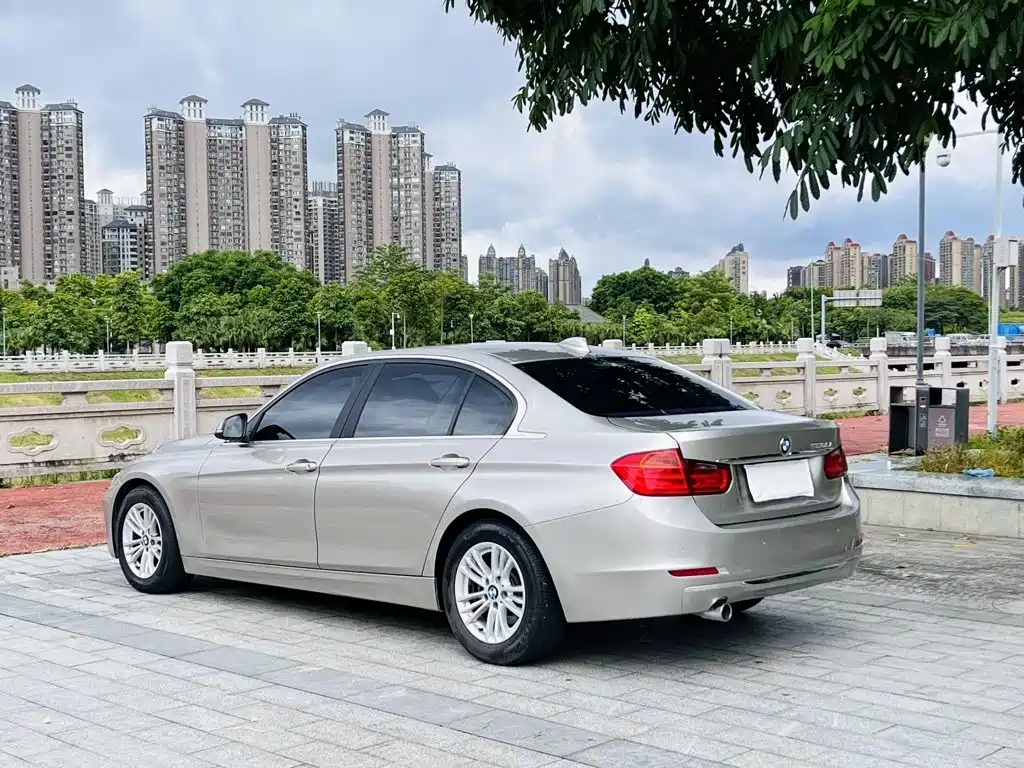 BMW 3 Series — миниатюра 7