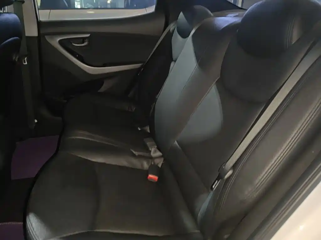Hyundai Elantra Langdong — миниатюра 17