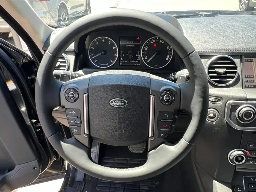 Land Rover Discovery 2016 3.0 SC V6 SE