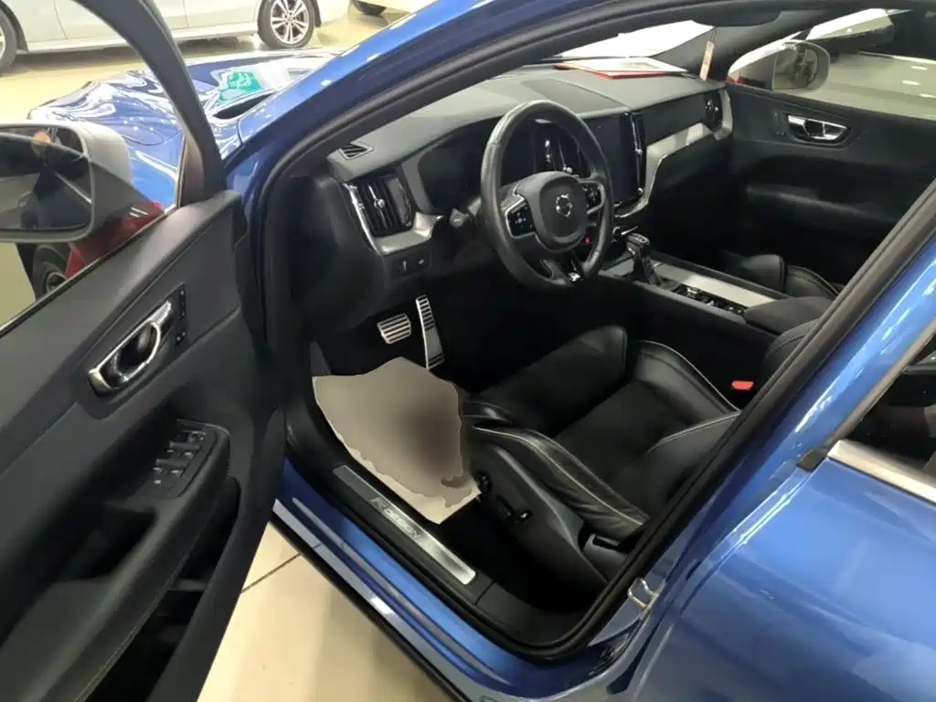 Volvo XC60 — миниатюра 16
