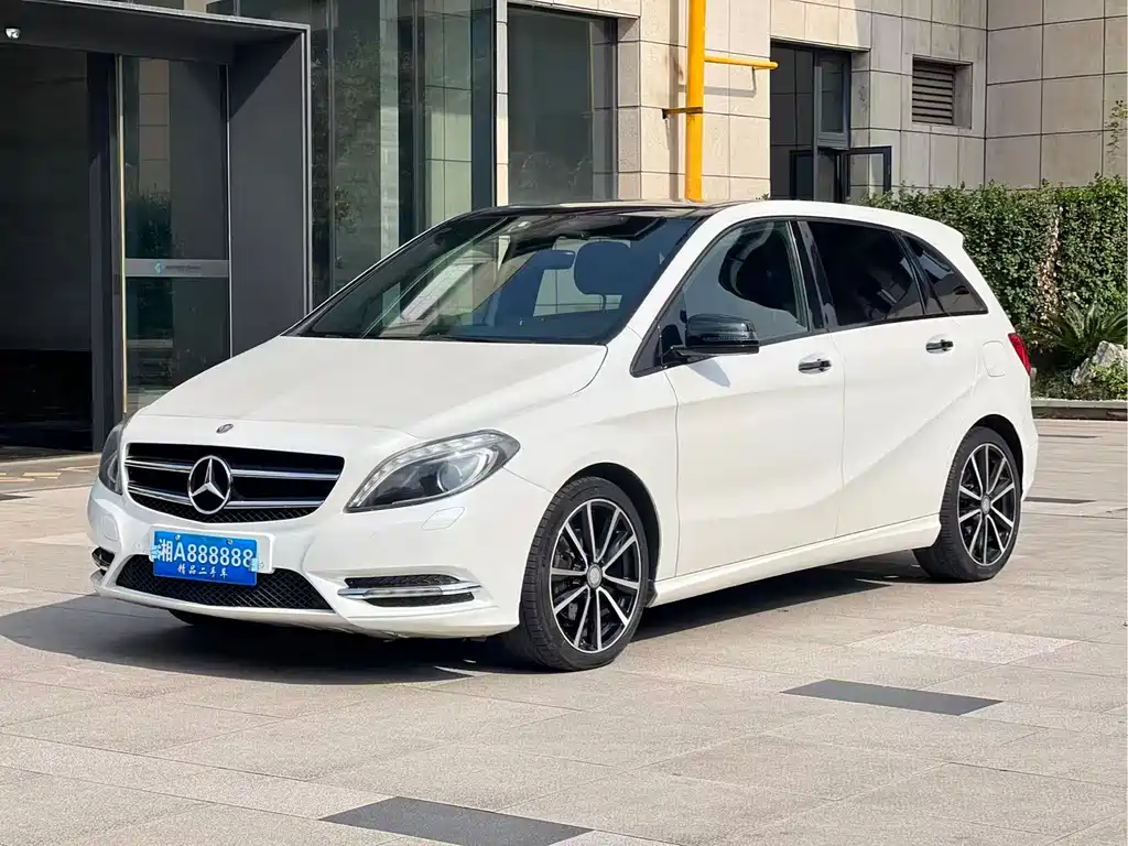 Mercedes-Benz B-Class 2012