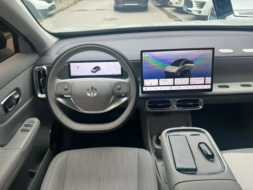 Leapmotor Leapmotor B10 — миниатюра 8