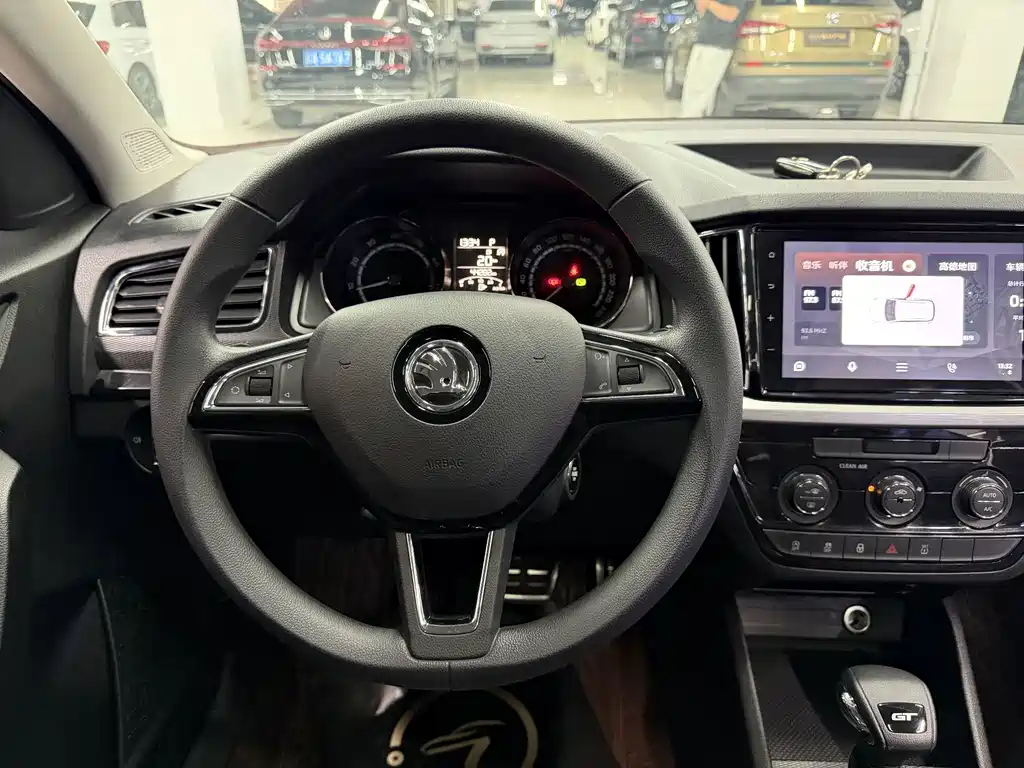 Skoda Kamiq — миниатюра 13