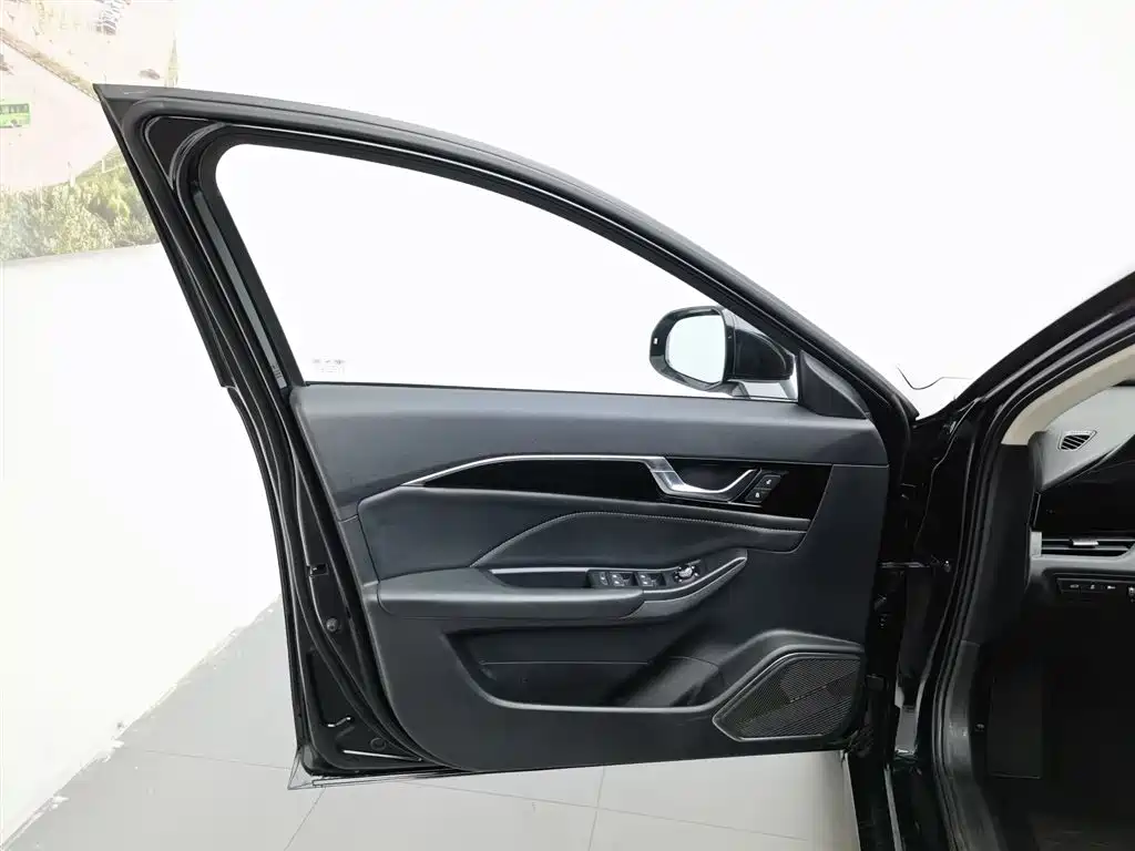Bestune B70 2022 1.5T AT