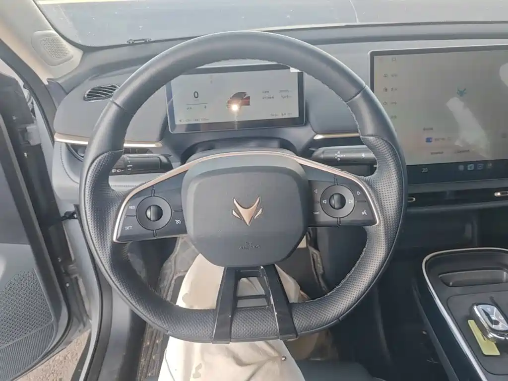 ARCFOX Beta T1 — миниатюра 11