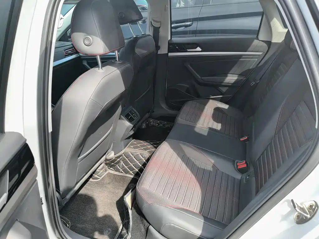 Volkswagen Lavida — миниатюра 13