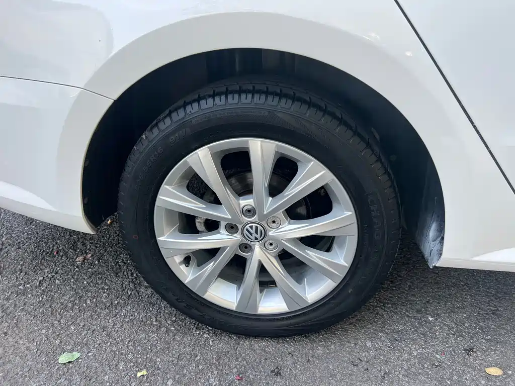 Volkswagen Lavida — миниатюра 16