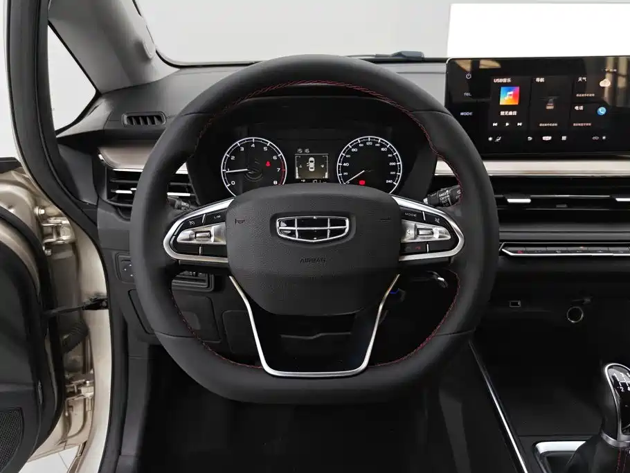 Geely Vision X3 — миниатюра 15