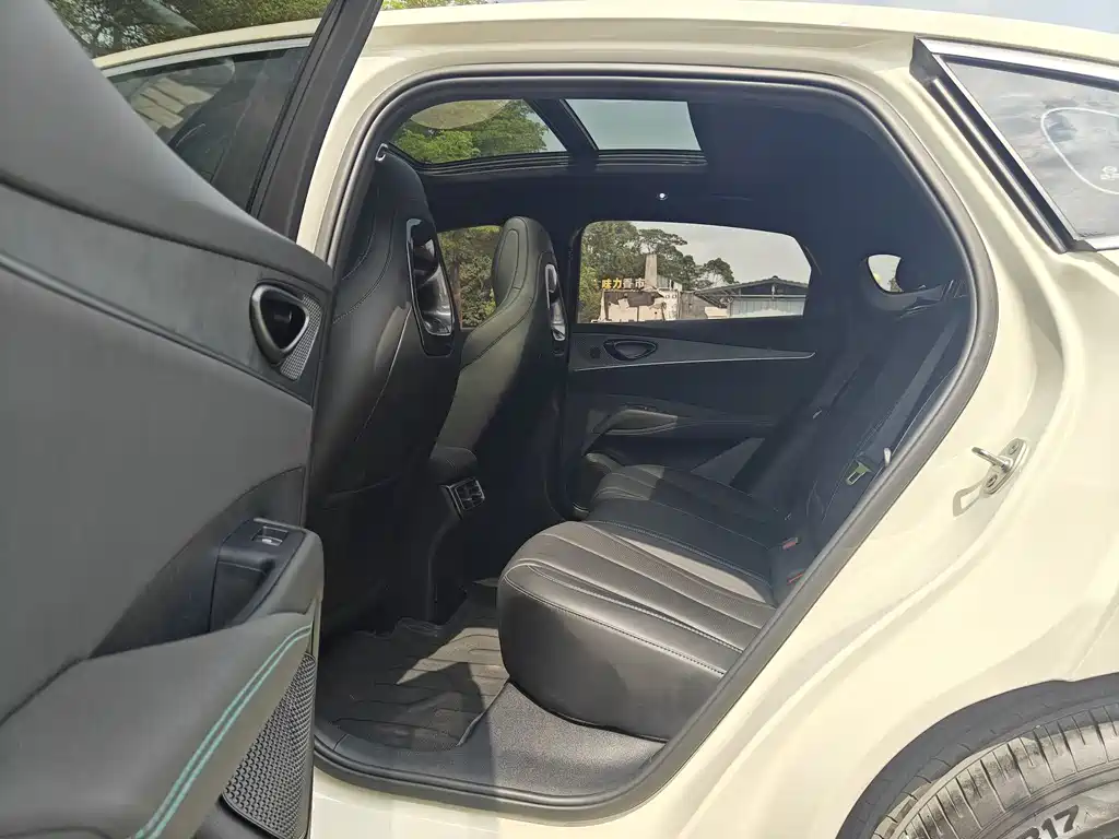 BYD SEAL 06 NEW ENERGY