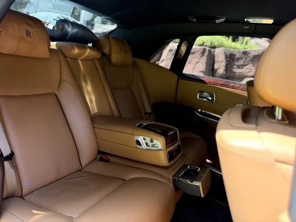 Rolls-Royce Ghost — миниатюра 7