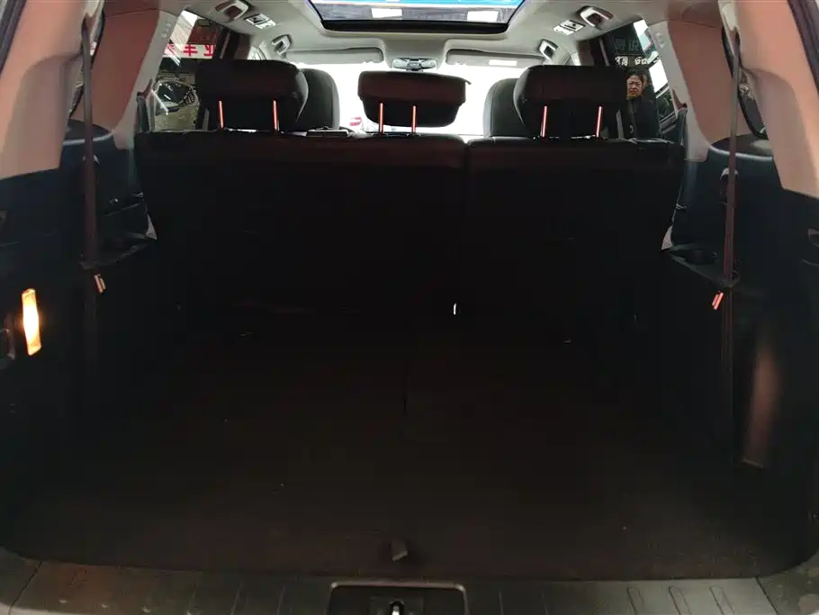 GAC GS8 2017 320T Luxury Smart Connect ( мест)