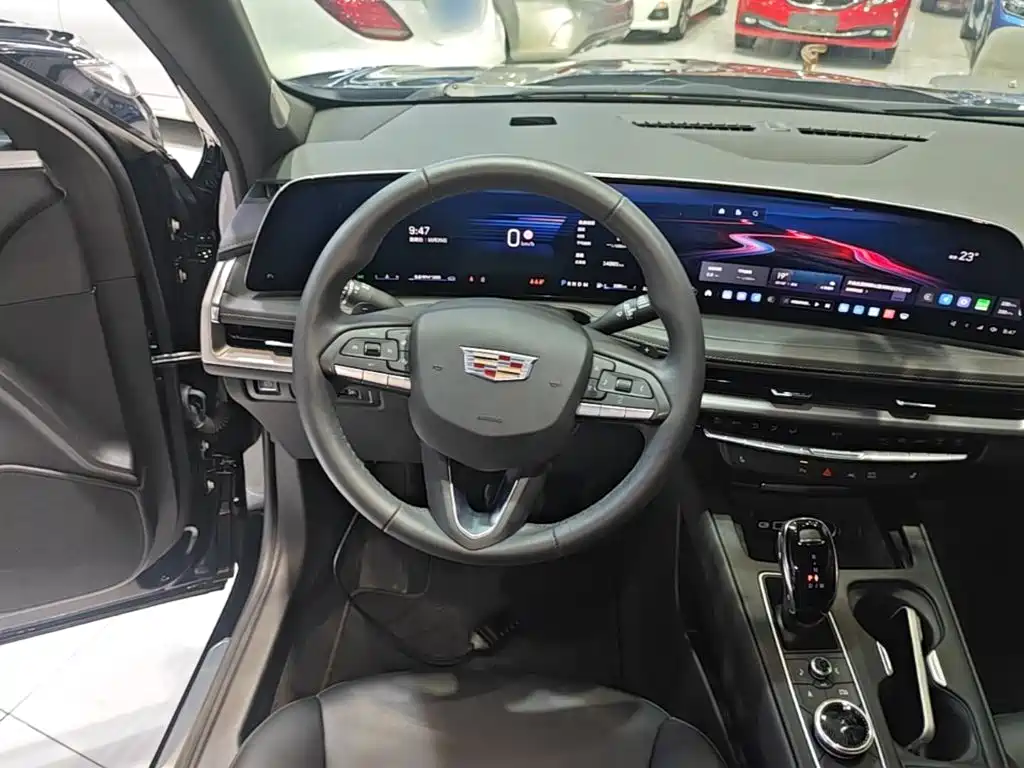 Cadillac XT4 — миниатюра 11