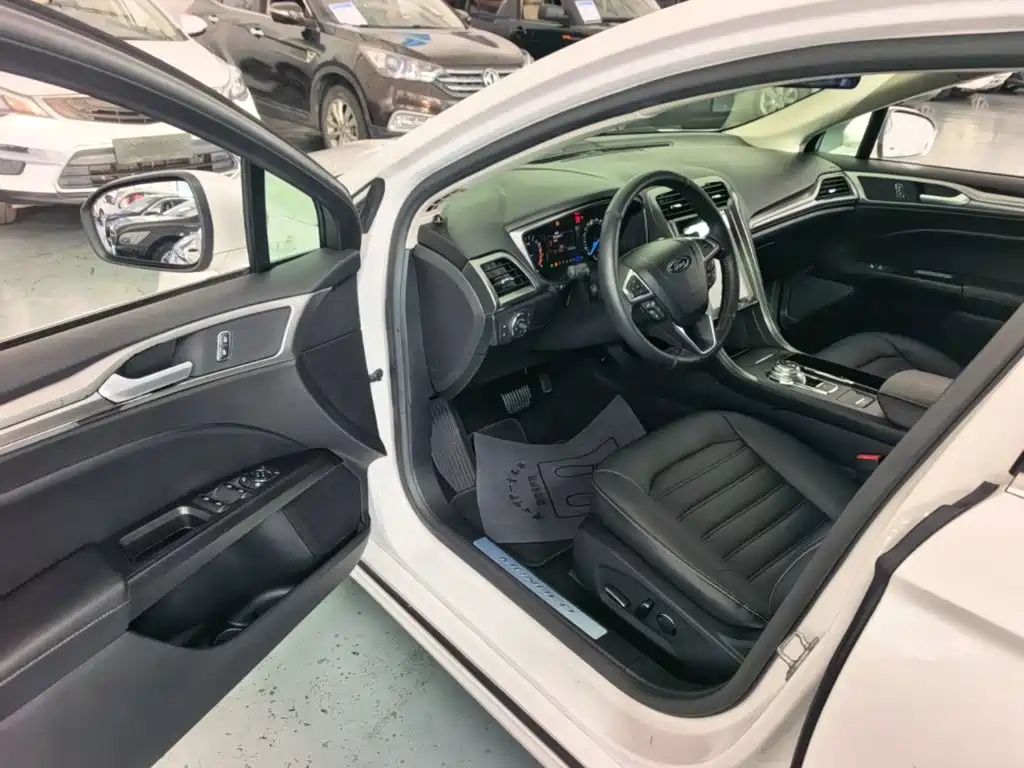 Ford Mondeo — миниатюра 16