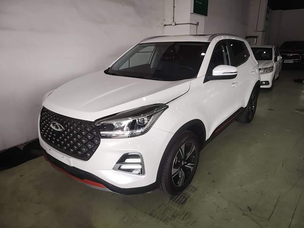 CHERY Tiggo 5x 1.5 л 2023 г. Белый, пробег 29200 км