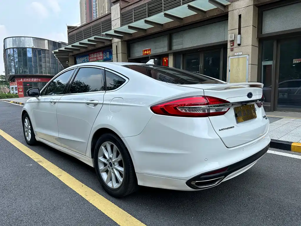 Ford Mondeo 2018 EcoBoost 200 Fashion