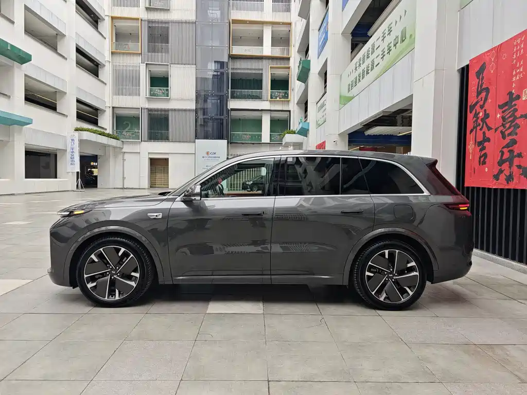Li Auto IDEAL L8