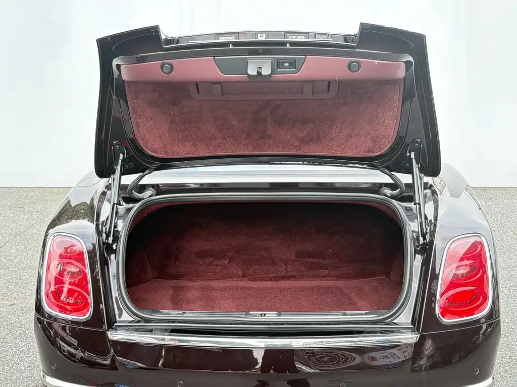 Bentley Mulsanne — миниатюра 28