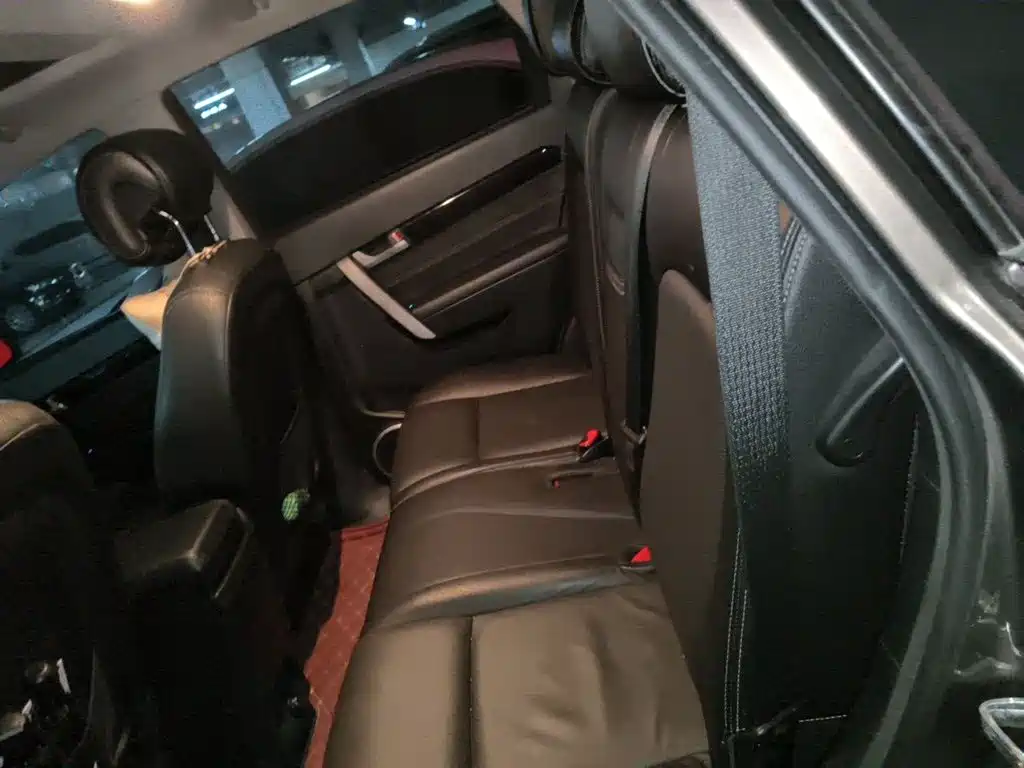Chevrolet Captiva — миниатюра 13
