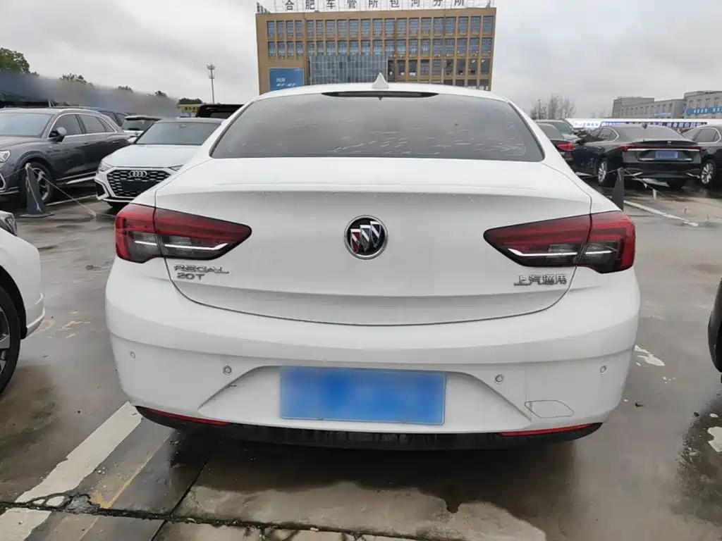 Buick Regal — миниатюра 6
