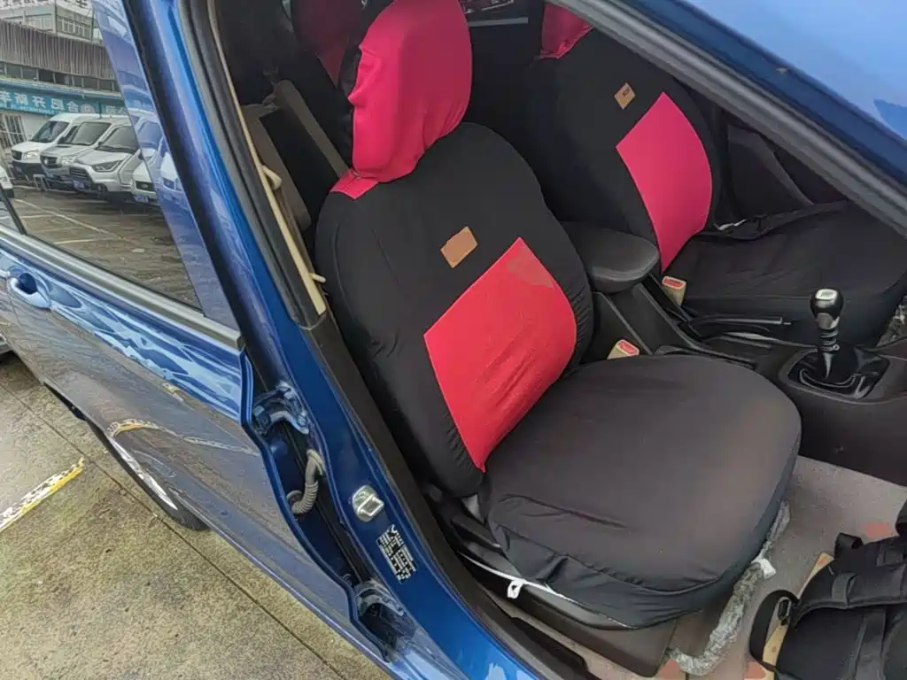 Wuling Hongguang — миниатюра 25