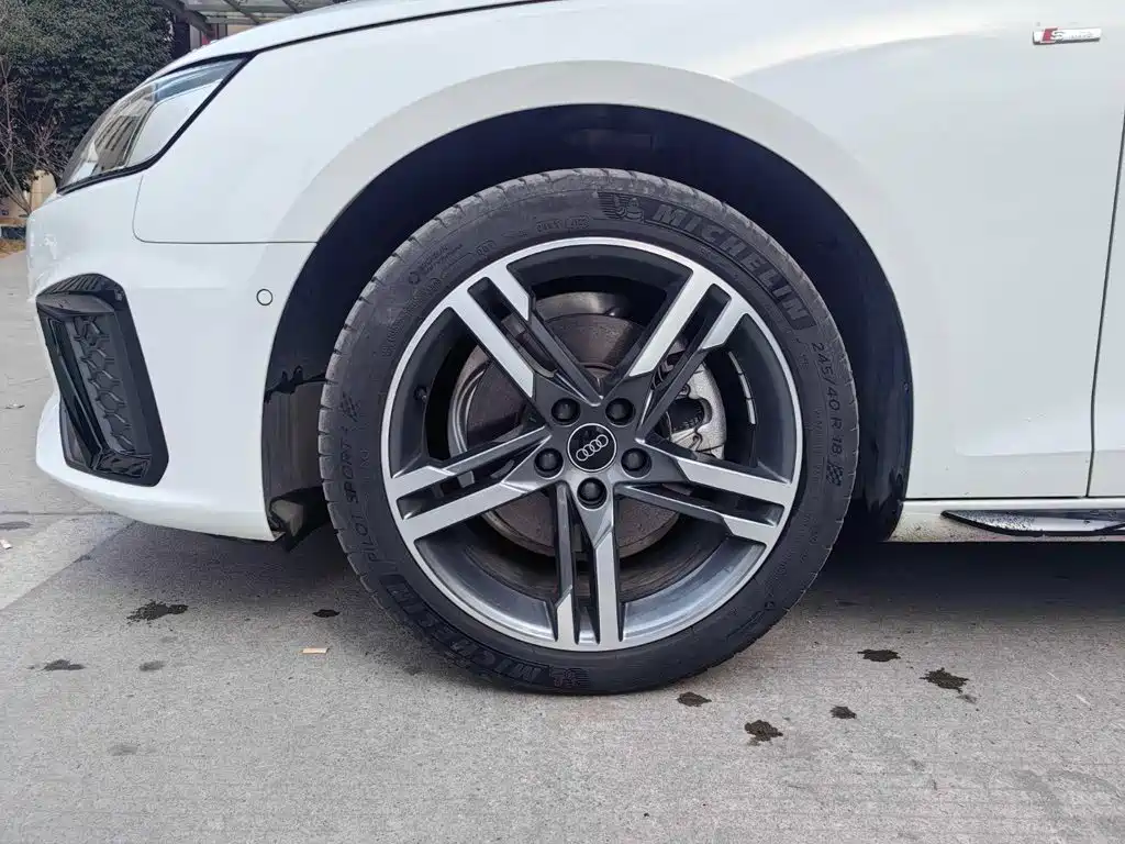 Audi A4L — миниатюра 13