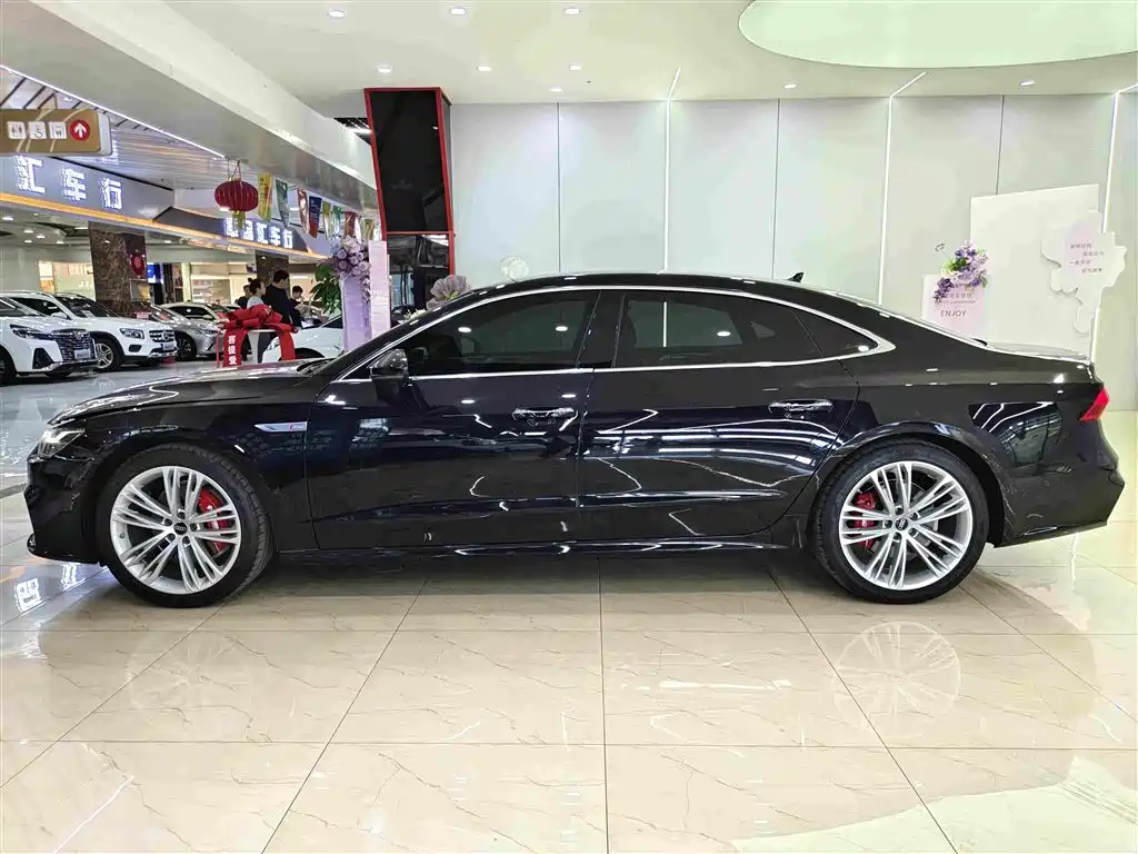 Audi A7L — миниатюра 7