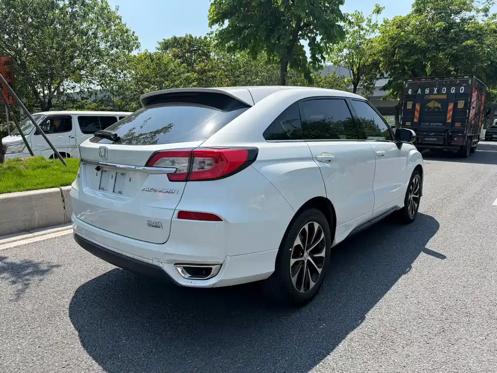 Honda Avancier — миниатюра 4