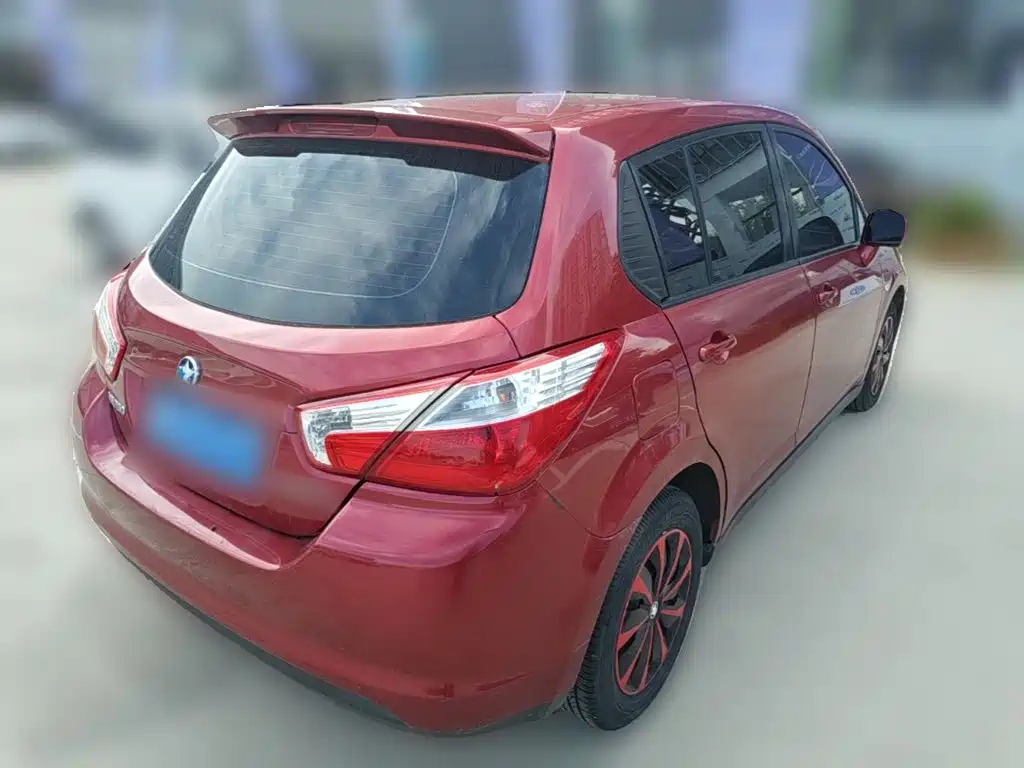 Venucia R50 — миниатюра 10