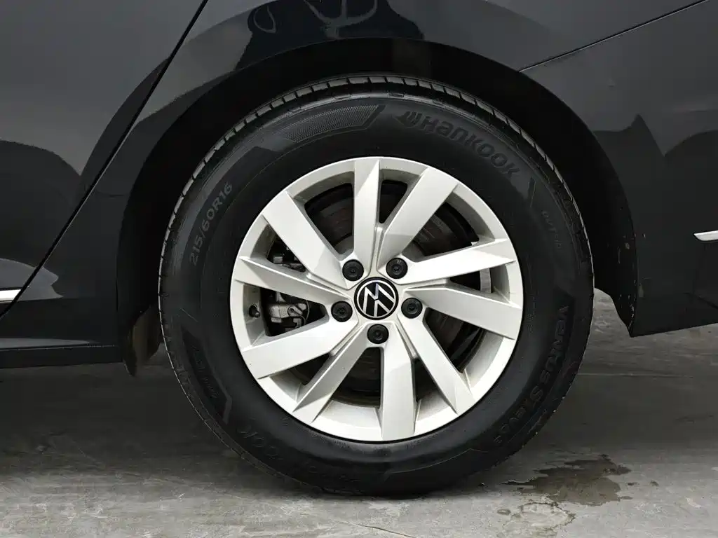 Volkswagen Passat — миниатюра 9
