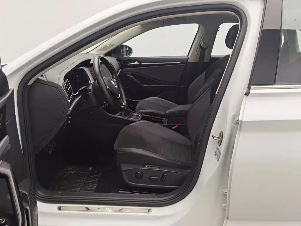 Volkswagen Sagitar — миниатюра 10