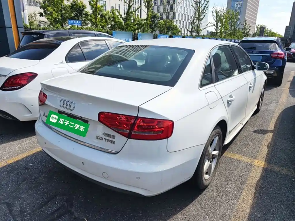 Audi A4L — миниатюра 7