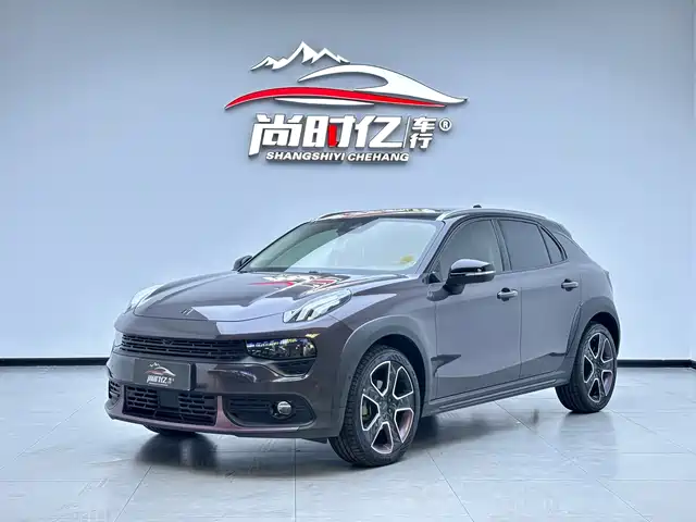2019 Lynk & Co 02