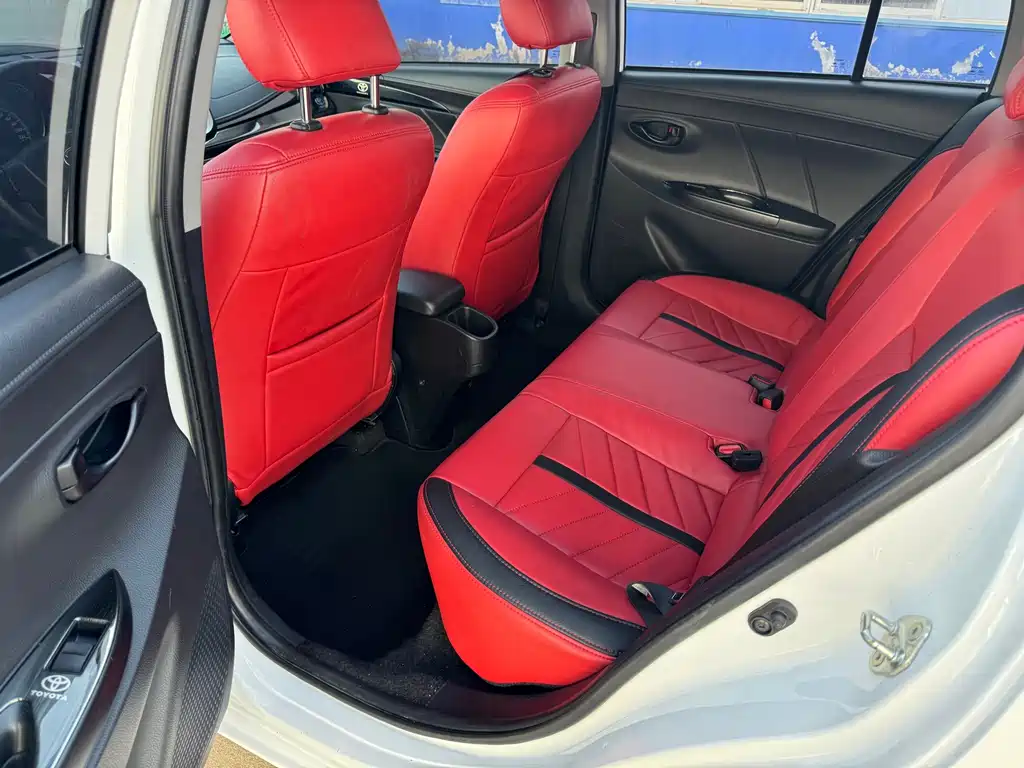 Toyota Yaris L — миниатюра 6