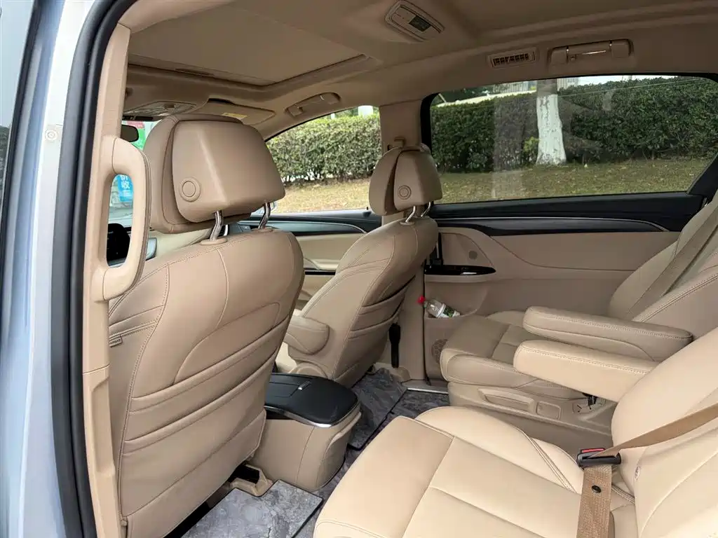 Buick GL8 2025 Smart