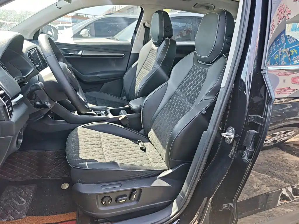 Skoda Karoq — миниатюра 15