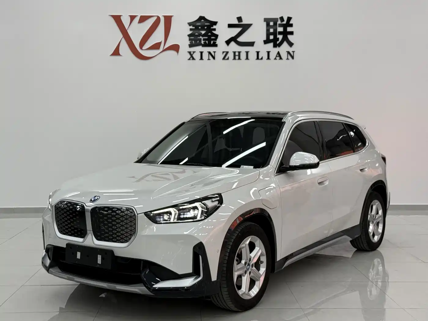 宝马iX1 2023款 eDrive25L X设计套装 2025