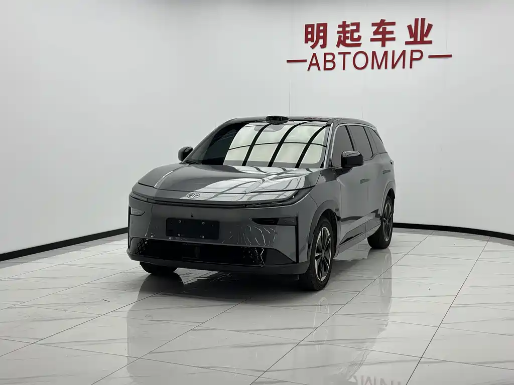 Toyota bZ3X - фото 3