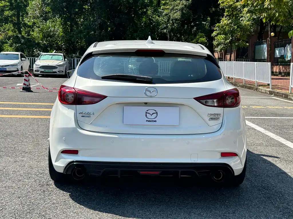 Mazda 3 Axela — миниатюра 8