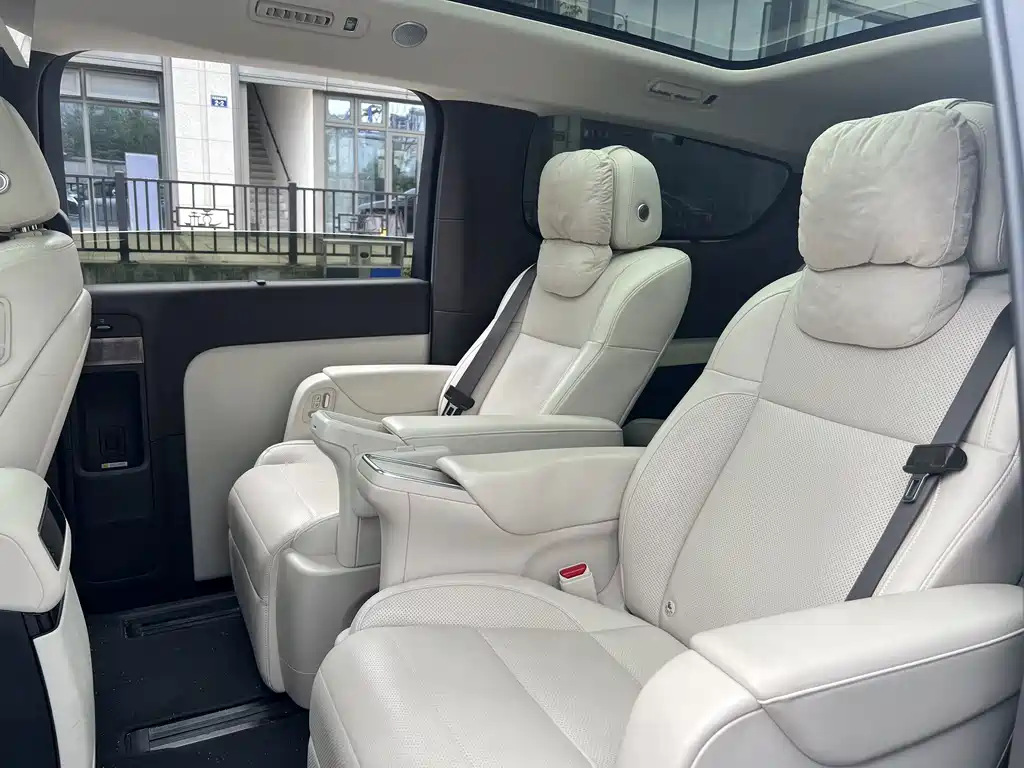 Li Auto Li MEGA — миниатюра 8