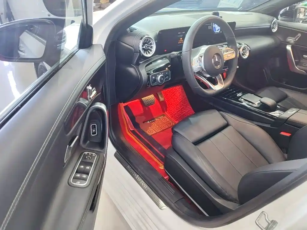 Mercedes-Benz A-Class — миниатюра 16
