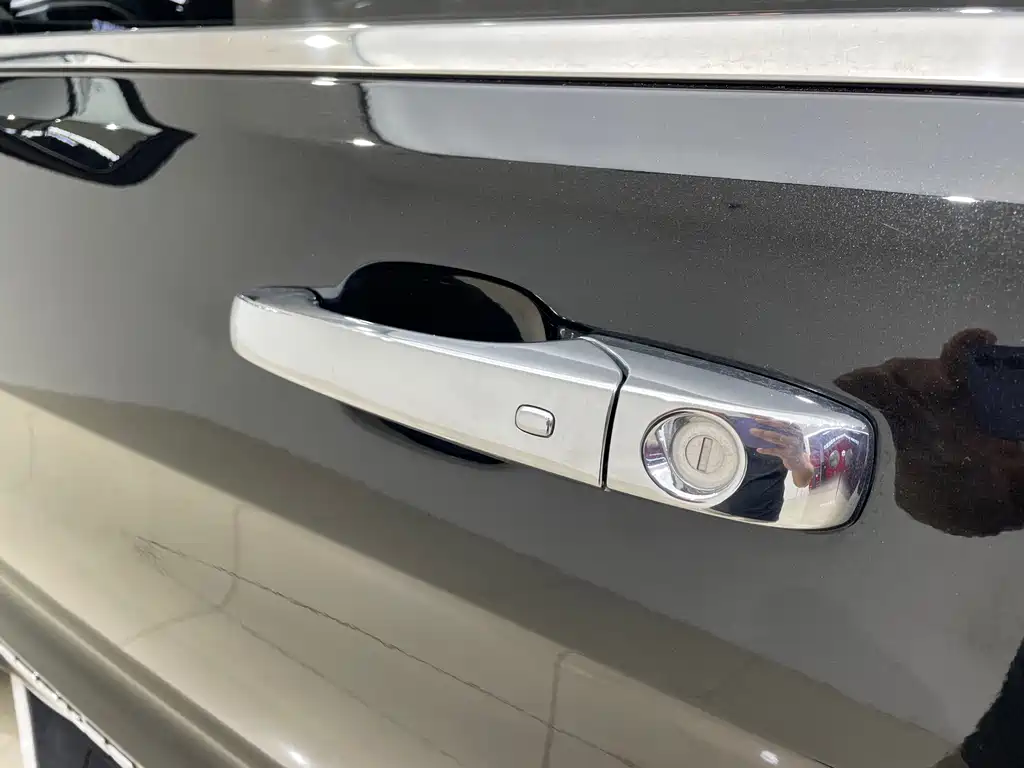 Jeep Grand Cherokee (Import) — миниатюра 10