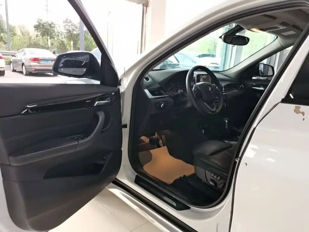 BMW X1 — миниатюра 12