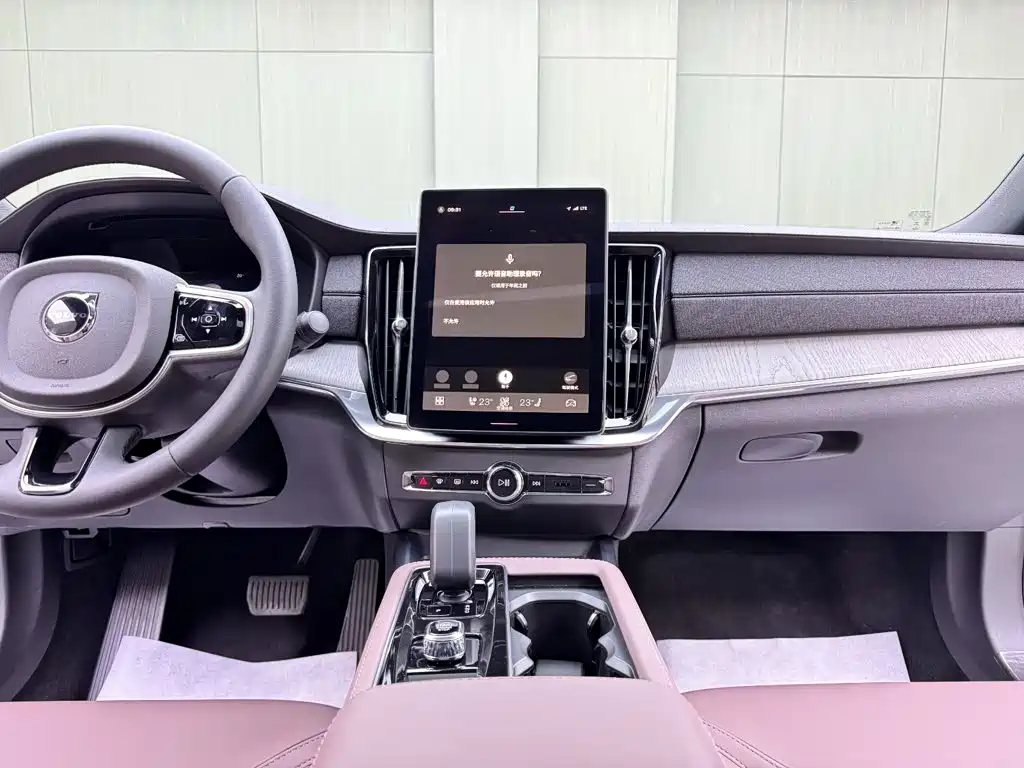 Volvo S90 — миниатюра 9