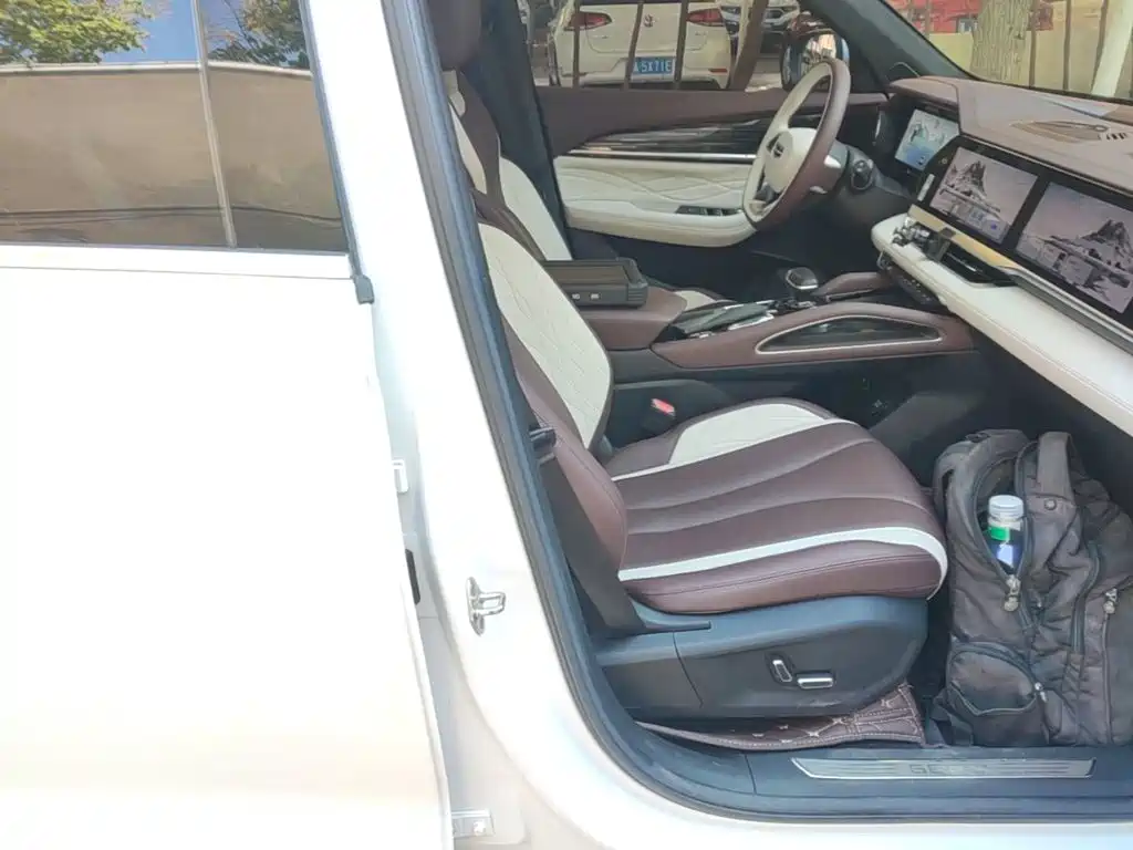 Geely Xingyue L — миниатюра 25