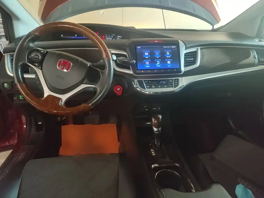 Honda Jade — миниатюра 10