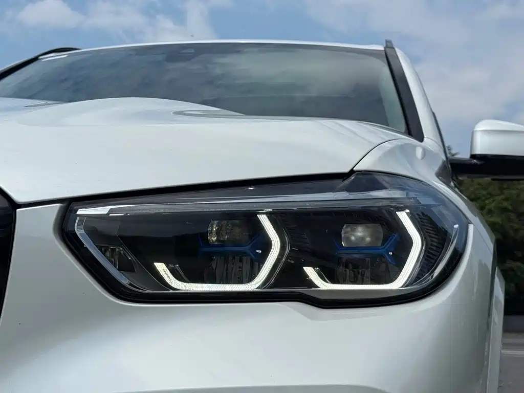 BMW X5 — миниатюра 4