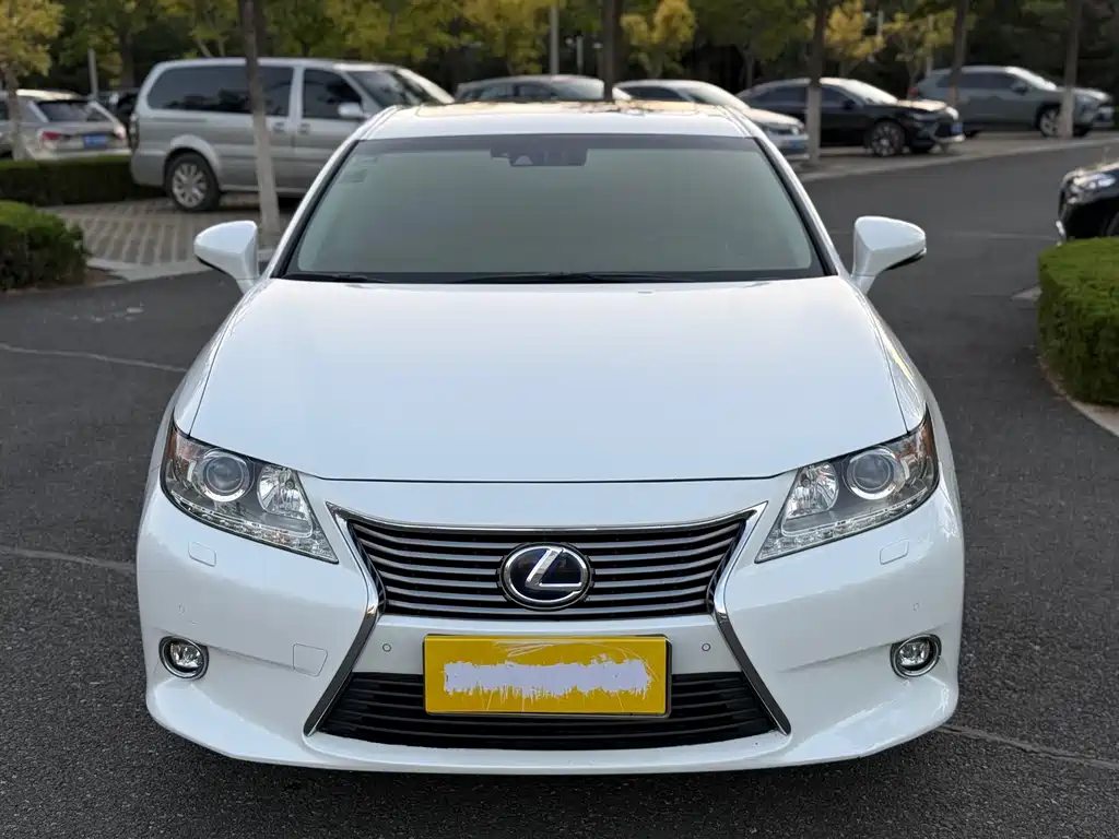 Lexus ES — миниатюра 2