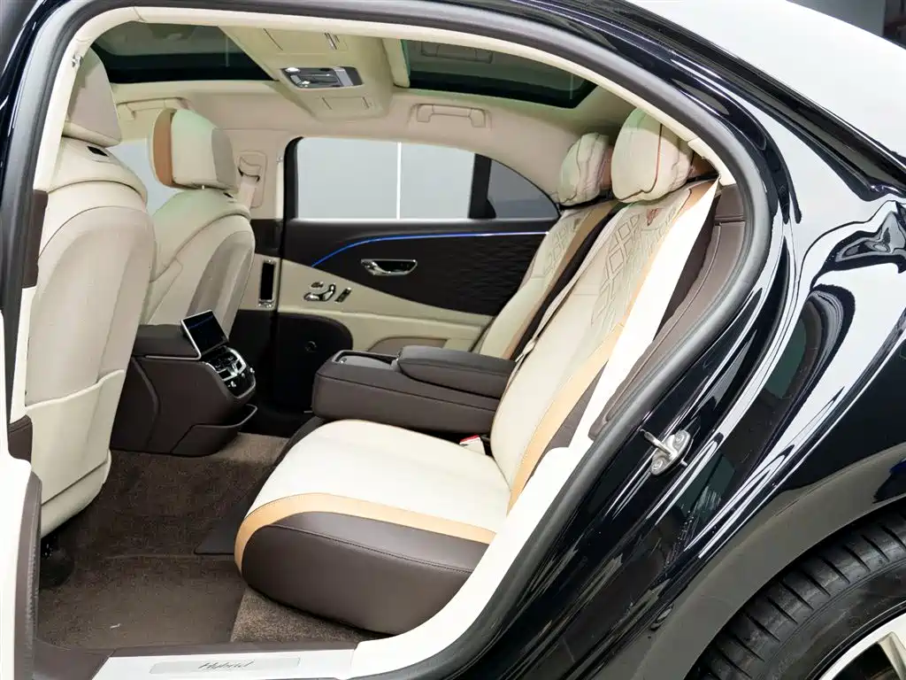 BENTLEY FLYING SPUR PLUG IN HYBRID